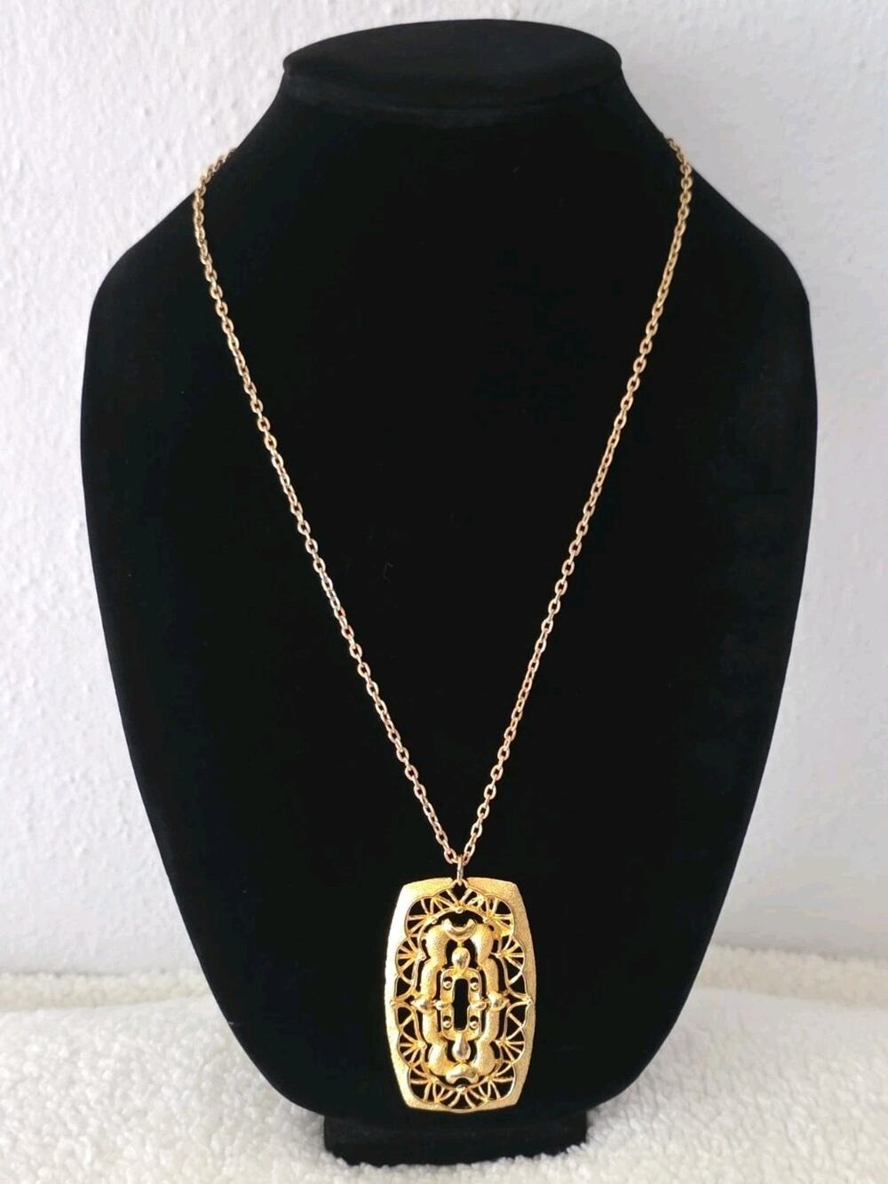 Vintage JJ Signed Jonette Jewelry Large Pendant Necklace Textured Gold Tone